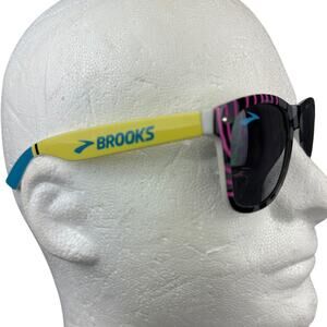 Brooks Running 90's Abstract Geometric Design Sunglasses Shades